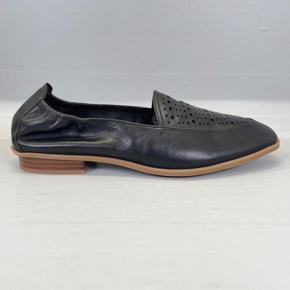 Clarks Shoes - Clarks Sarafyna Sky Loafers Womens Size 8.5 Wide Black Leather Perforated Shoes